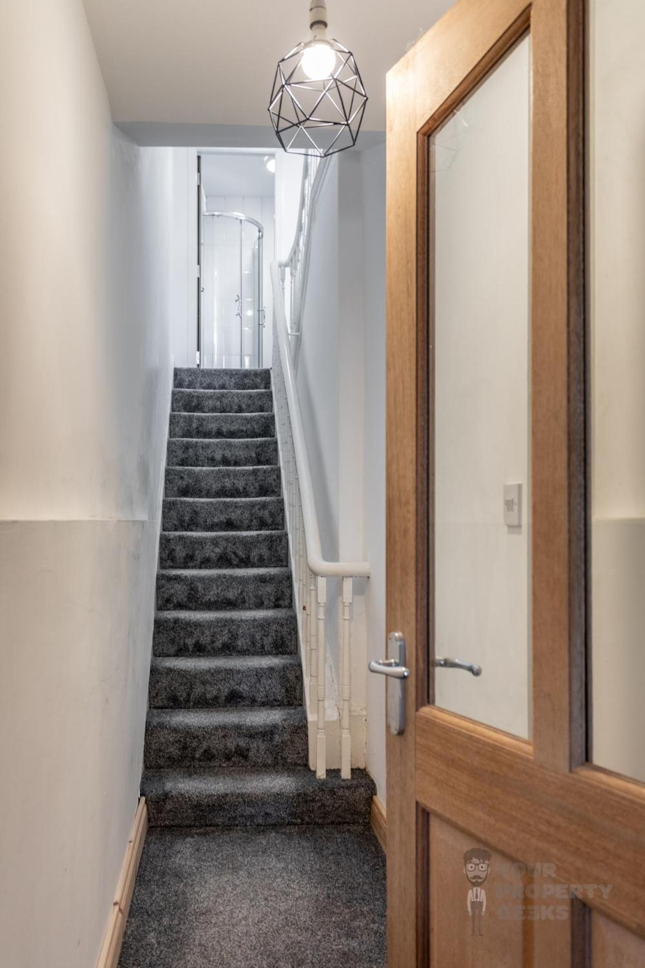 Attic Style 2 Bed Duplex Apartment With Rooftop Patio เบลฟาสต์ ภายนอก รูปภาพ